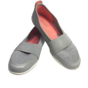 Ecco - feminine and sporty ballerina flat